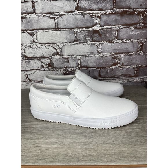 Infinity Cherokee White Leather Slip Resistant Slip On Shoes Women’s 10M US/42EU - Picture 1 of 16